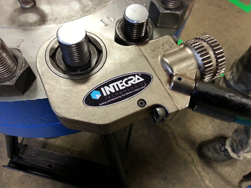 Hydraulic Bolt Torquing INTEGRA Technologies